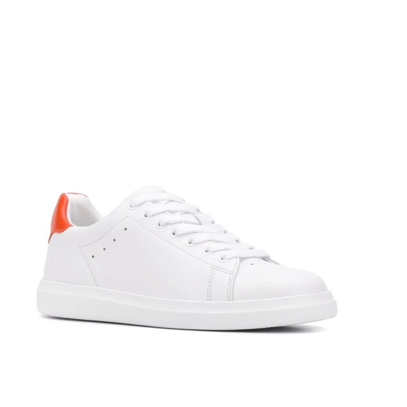 Tory Burch Shoes - Tory Burch Howell Court sneakers 5.5M